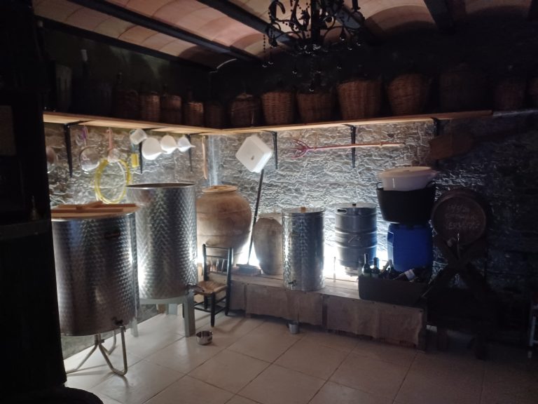 Sala de depósitos de Nanobodega d'Estrangis